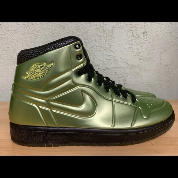 Size 8 - Jordan 1‎ Anodized Green Spark - Picture 2 of 10